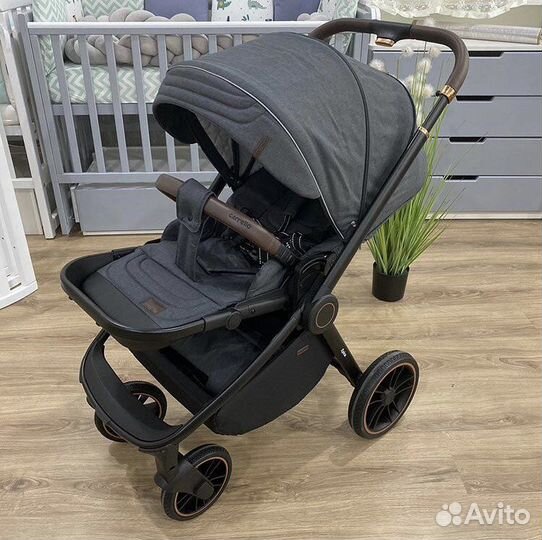 Коляска новая Carrello Epica