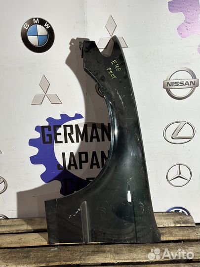 Крыло переднее левое BMW E46