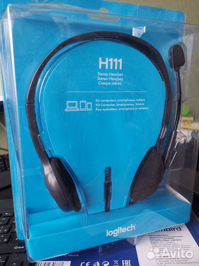 Logitech h111