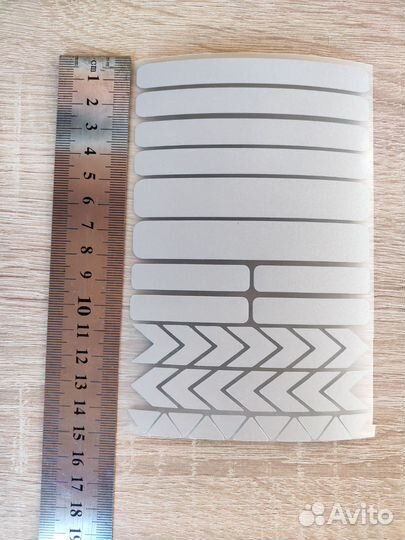 Светоотражающие наклейки