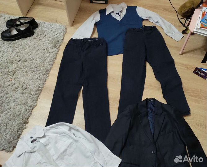 Школьный костюм