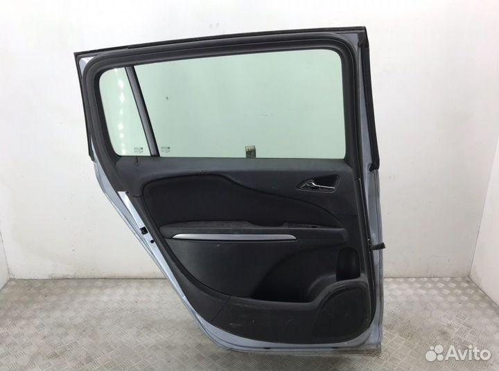 Дверь задняя левая Opel Zafira C 1.8 I 2014