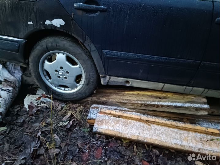 Mercedes-Benz E-класс 2.2 МТ, 1998, 360 000 км