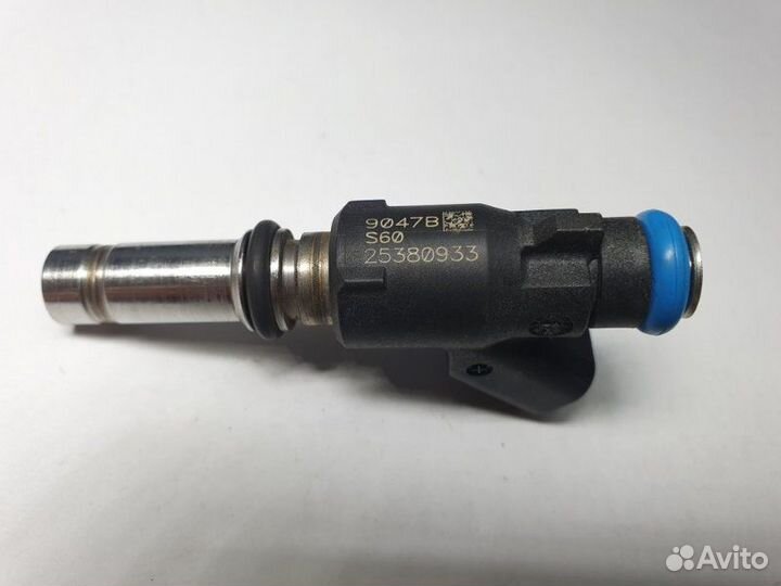 Форсунка топливная Opel Astra H Z16XER