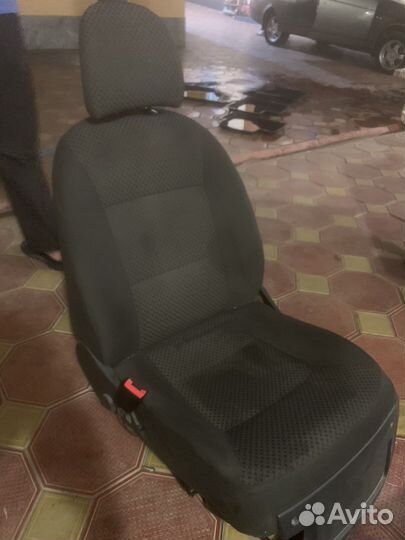 Сидения priora 2