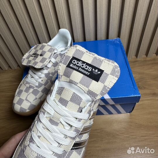 Кроссовки adidas wales bonner