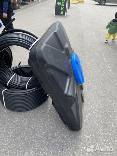 Бак для воды на дачу