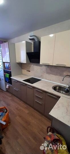 Кухонный гарнитур угловой