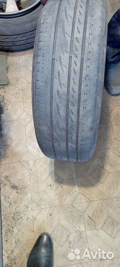 Bridgestone Playz PX 215/60 R17