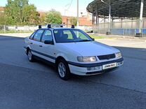 Volkswagen Passat 1.8 MT, 1995, 389 000 км, с пробегом, цена 125 000 руб.