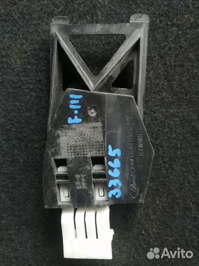 Кронштейн замка двери передний левый Ford Focus 3