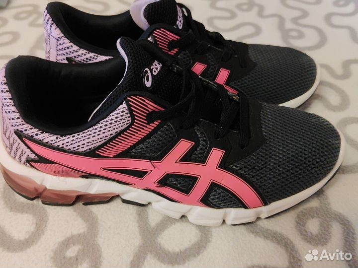 Кроссовки для девочки 33.5