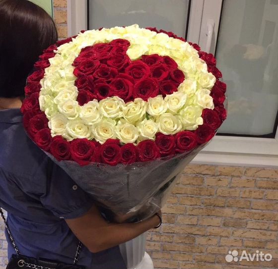 Розы букет в форме сердца