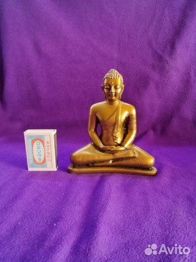 Сидящий Будда (керамика)