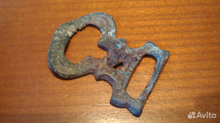 Ременная пряжка, крупная. Средневековье