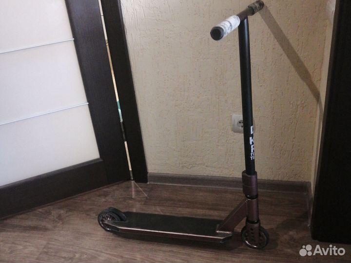 Самокат Tech team duker 303