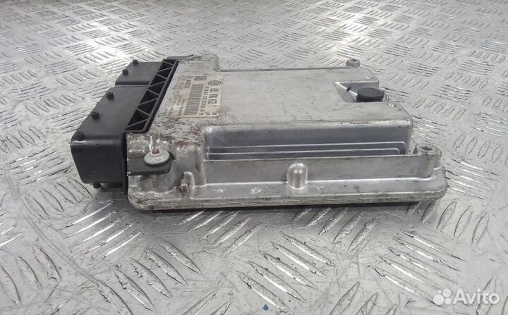 Блок управления двигателем Volkswagen Tiguan