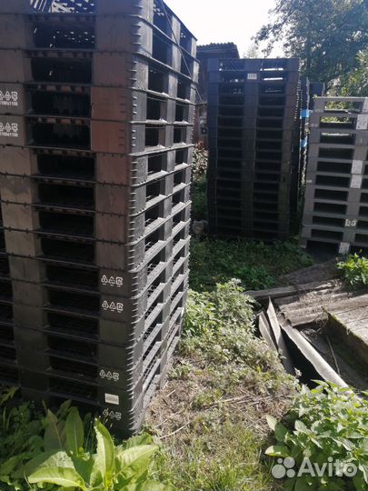 Пластиковые поддоны бу