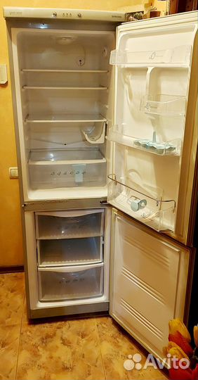 Холодильник бу Samsung