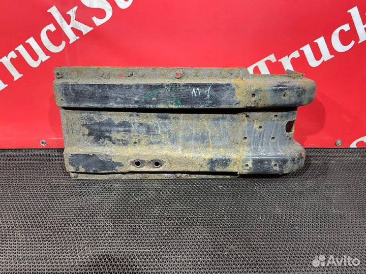 Кронштейн крыла переднего