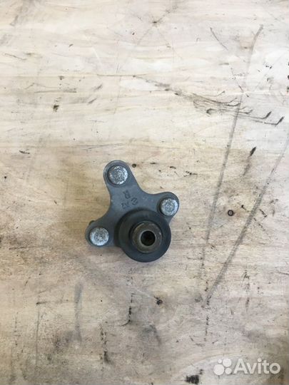 Шаровая опора правая Volkswagen Tiguan TIG cczd