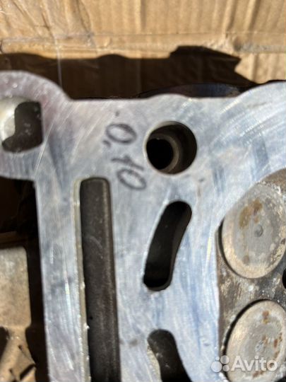 Головка двигателя