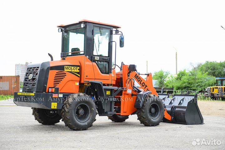 Фронтальный погрузчик Molot 180, 2023