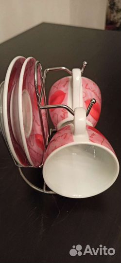 Чашка с блюдцем. Чайная пара Поцелуй