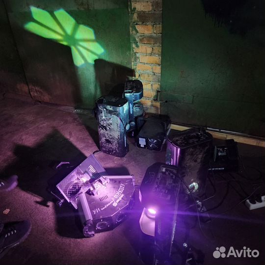 Cветосканер Robe Scan 250 xt