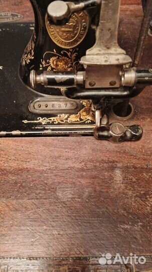 Раритетная швейная машинка
