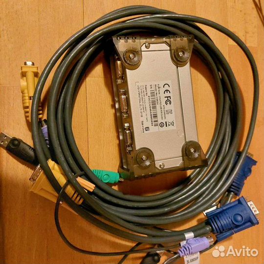 Настольный KVM Переключатель aten CS82U