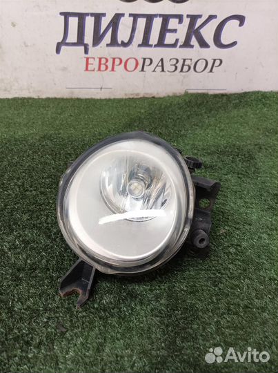 Фара противотуманная левая VW Touareg 2002-2010