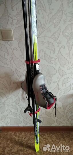 Беговые лыжи