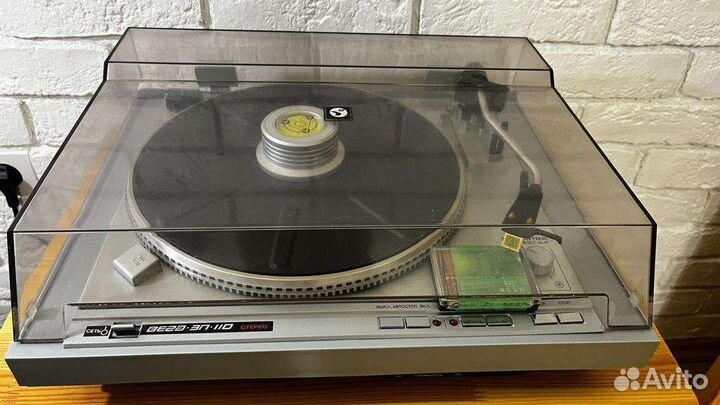 Проигрыватель винила Вега эп-110