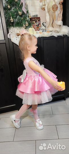 Платье праздничное для девочки-3 -4 года