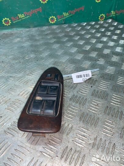 Блок управления стеклоподъемниками Toyota Mark 2