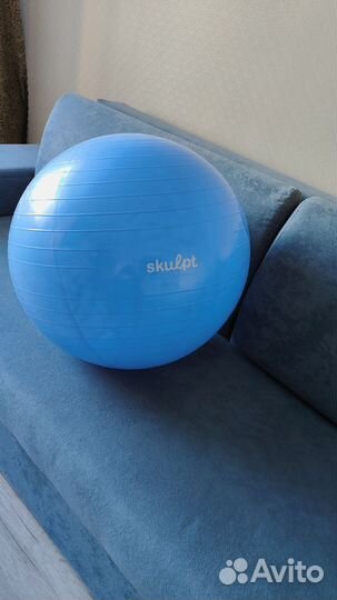 Гимнастический мяч фитболе с насосом