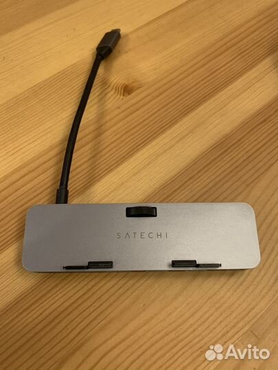 Satechi Aluminum Type-C Clamp Hub