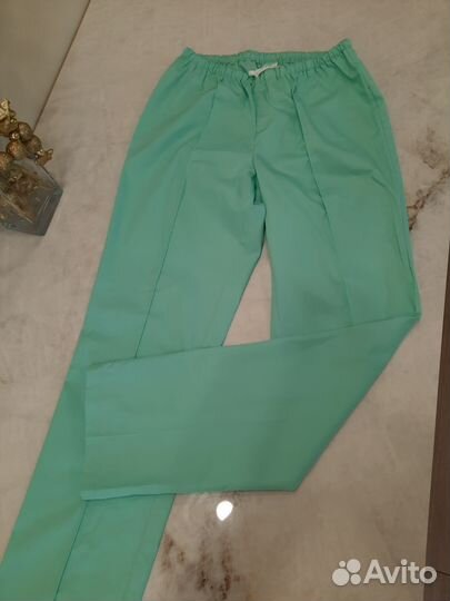 Медицинский костюм женский