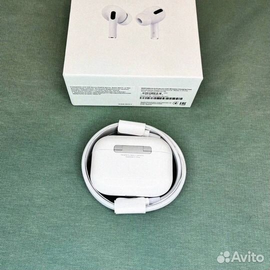 AirPods Pro 2: Музыка в каждом шаге