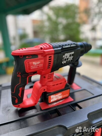 Milwaukee 4в1