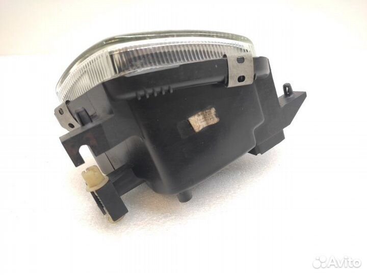 Фара противотуманная передняя правая Mercedes-Benz