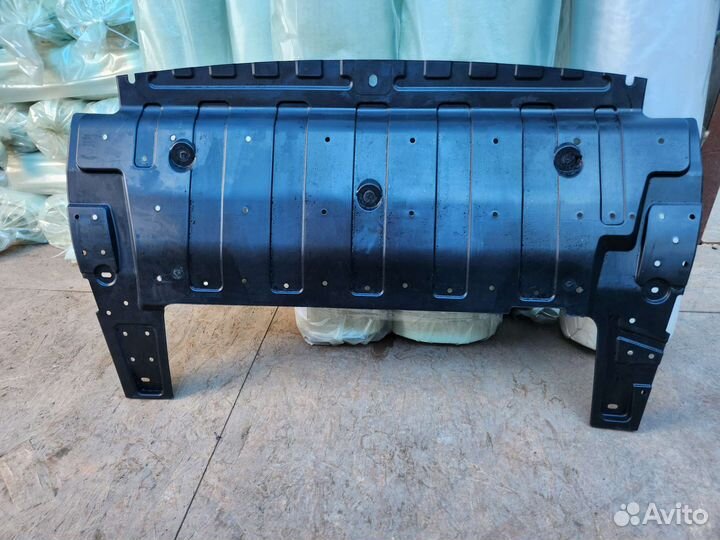 Защита-пыльник двигателя на Черри Тигго 8про