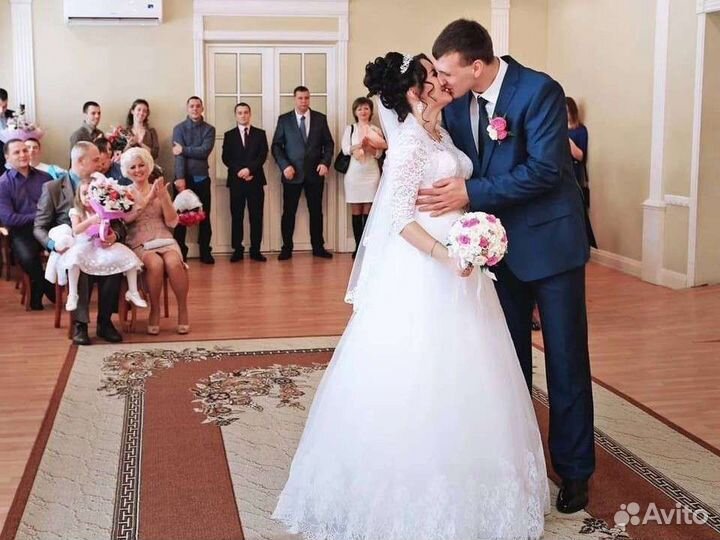 Свадебное платье
