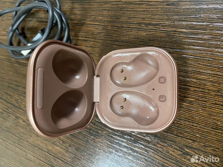 Samsung galaxy buds кейс