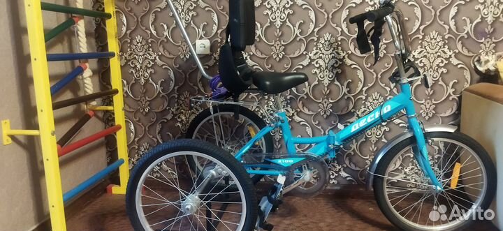 Трехколесный велосипед с родительской ручкой