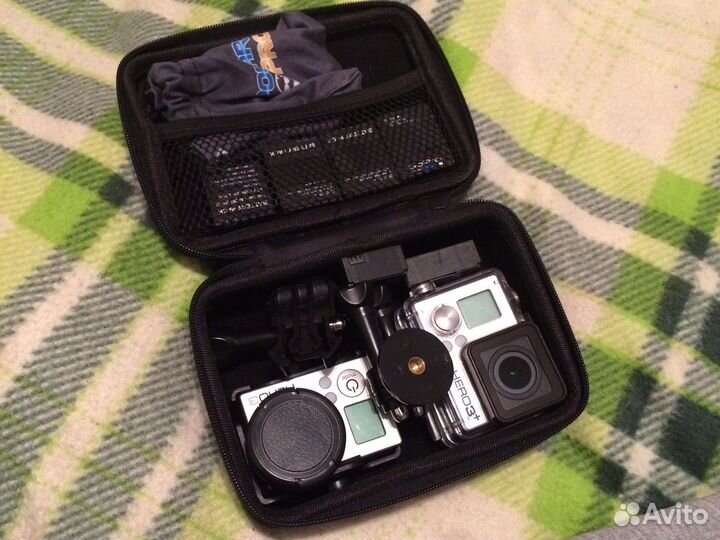 Две камеры: GoPro Hero 3+ и GoPo Hero 3