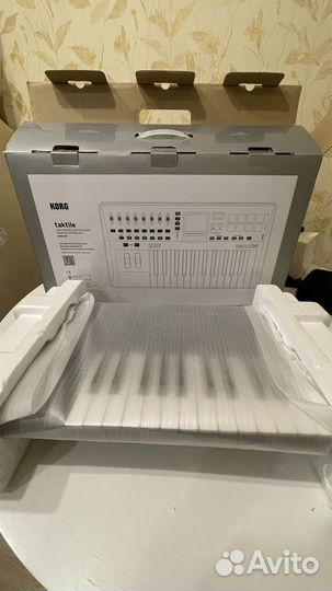 Korg taktile-25 midi-клавиатура