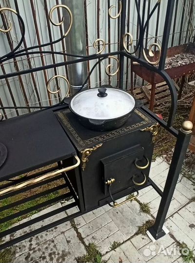 Мангал с крышей