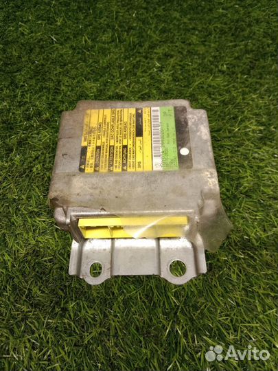 Блок управления airbag для Toyota Avensis T220